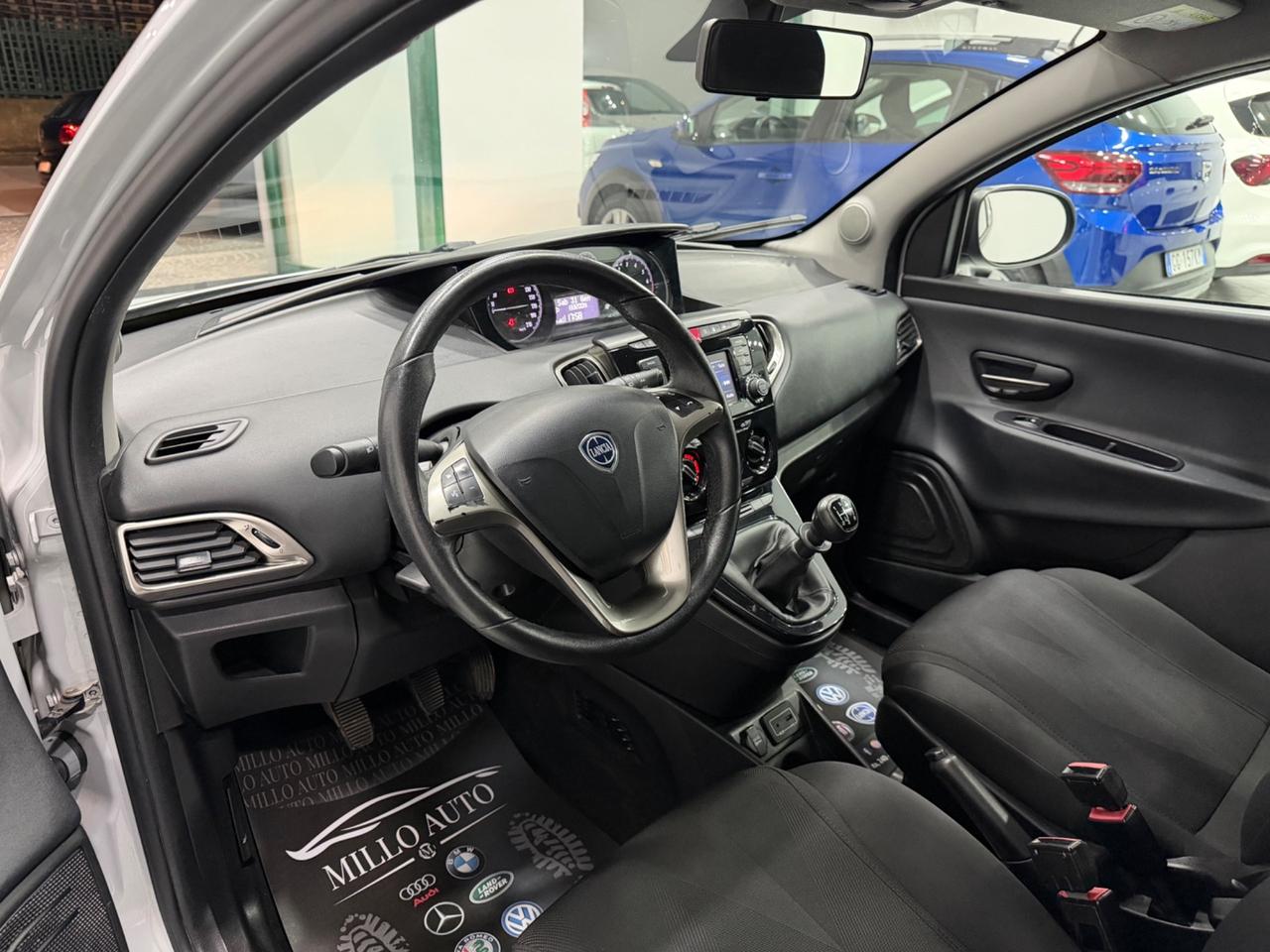 Lancia Ypsilon 1.2 69 CV 5 porte GPL Ecochic Gold