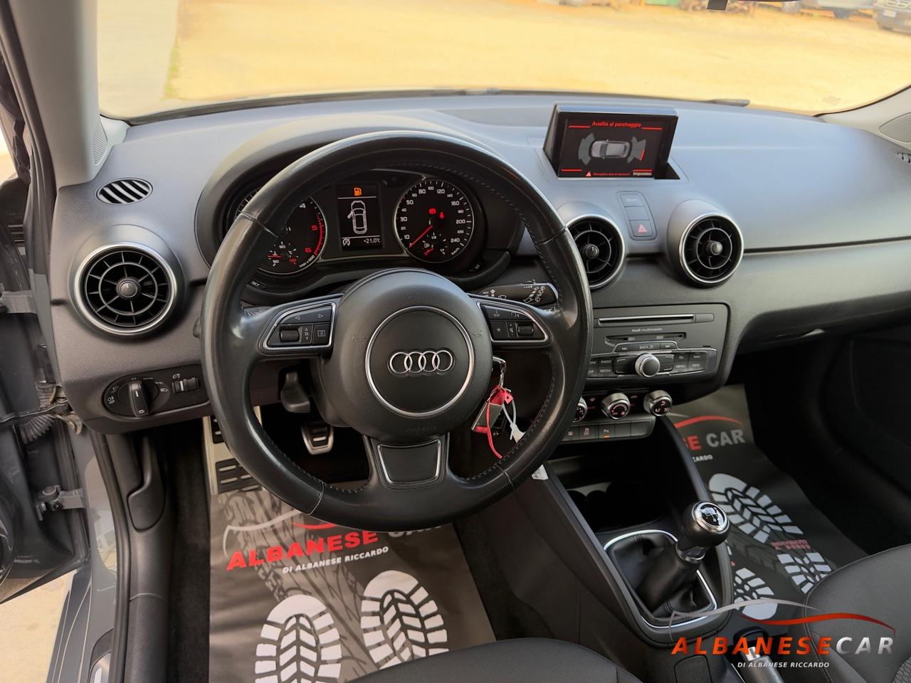 Audi A1 BPB 1.4 TDI S line (90 cv)