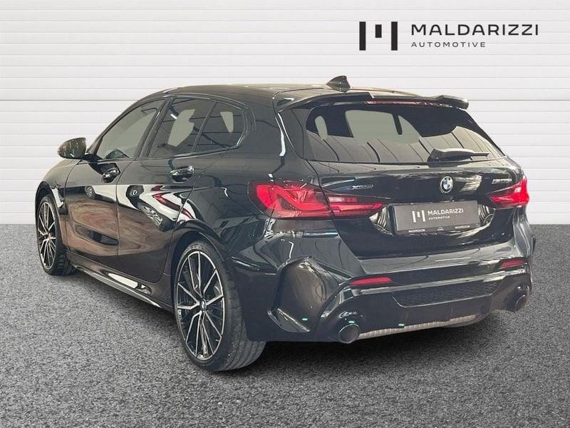 BMW Serie 1 F40 M 135i xdrive auto