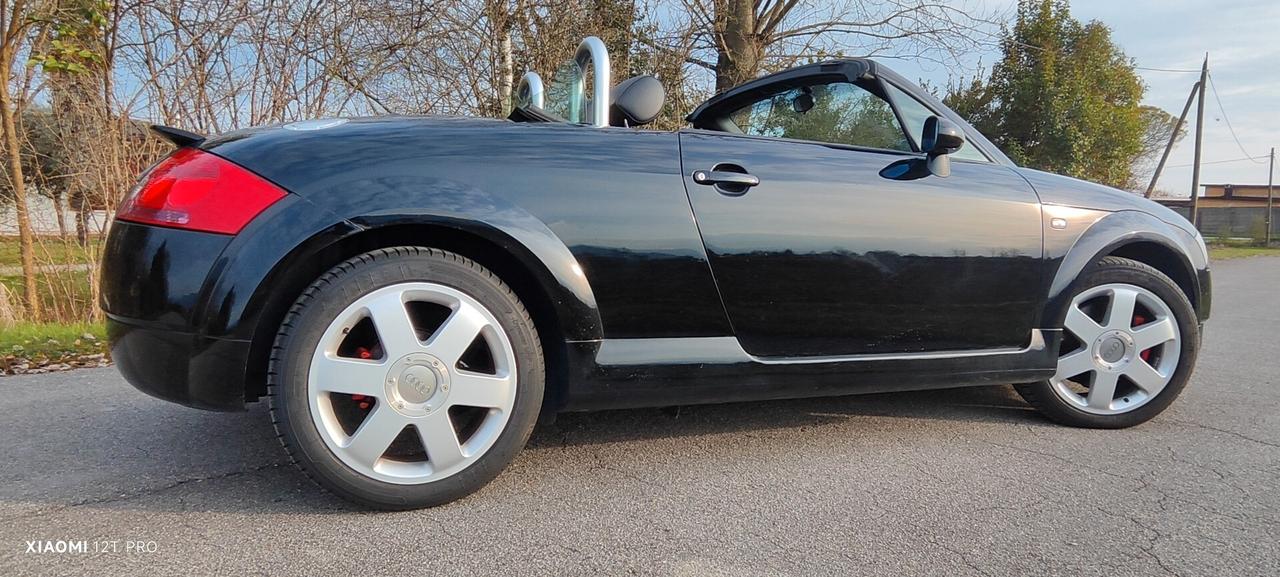 Audi TT CABRIO Roadster 1.8 T 20V 179 cv (ASI + CRS)