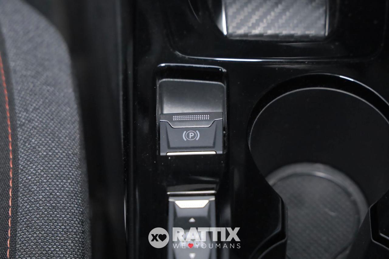 Peugeot e-2008 motore elettrico 100kW Active Pack