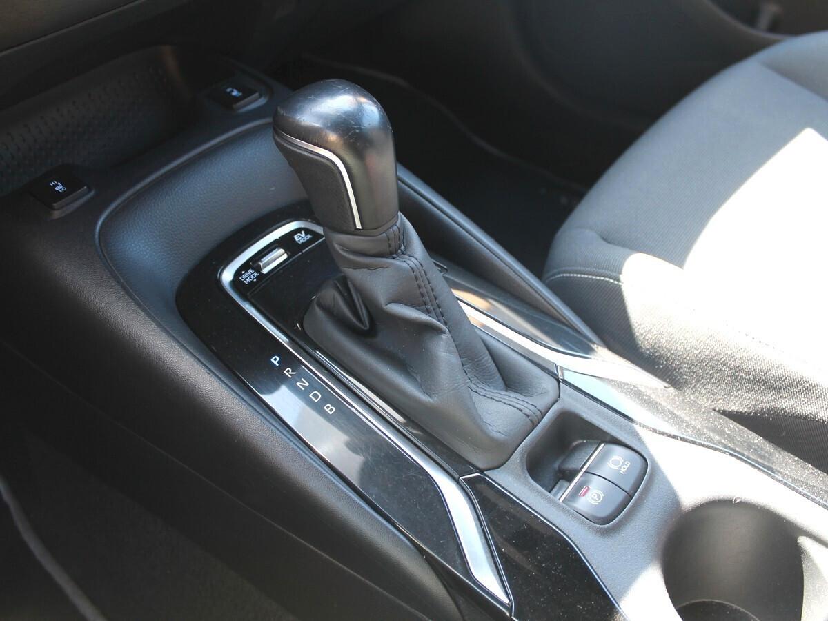 Toyota Corolla Touring Sports 1.8 Hybrid Business