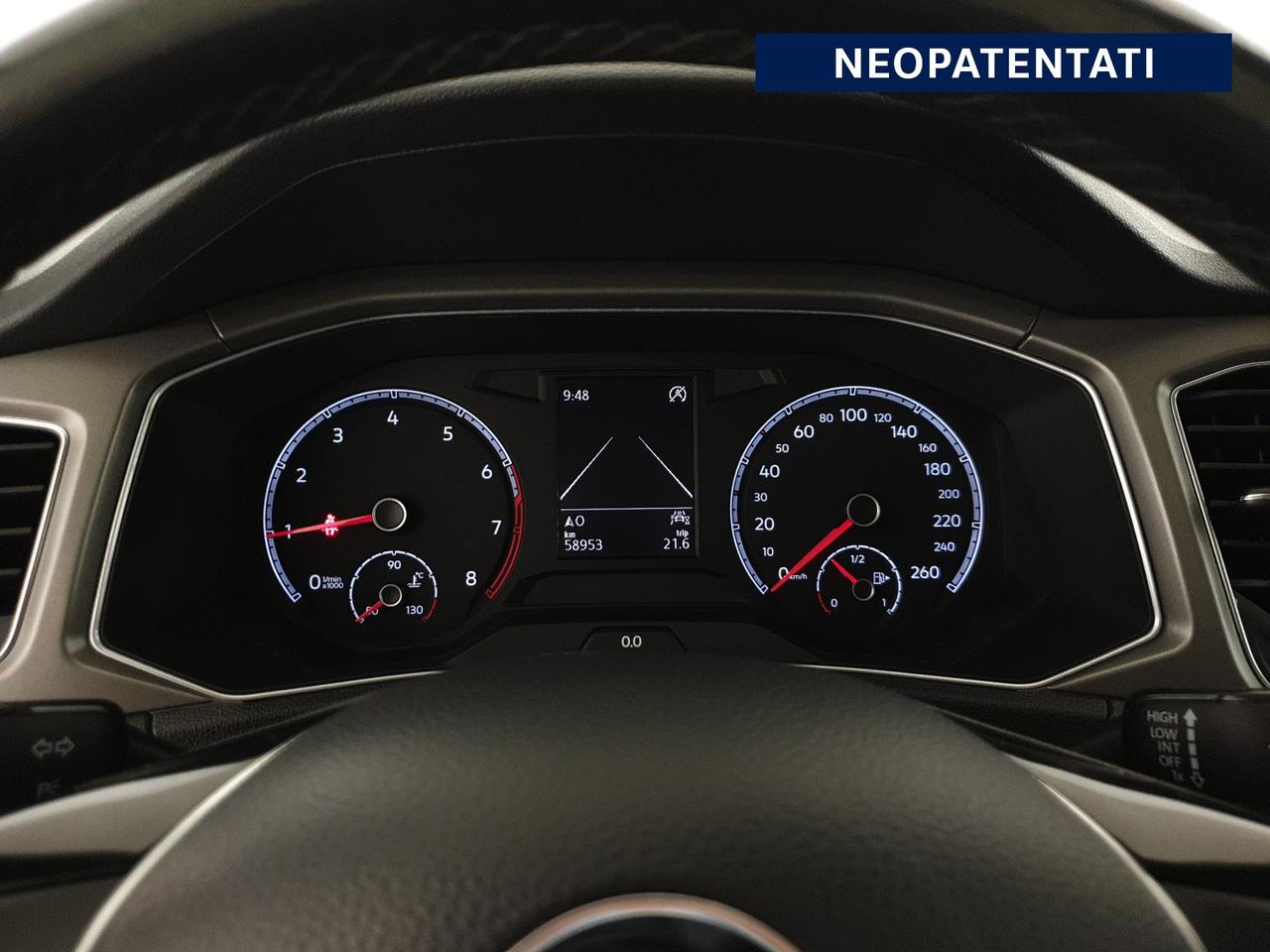 Volkswagen T-Roc 1.0 tsi business 110cv