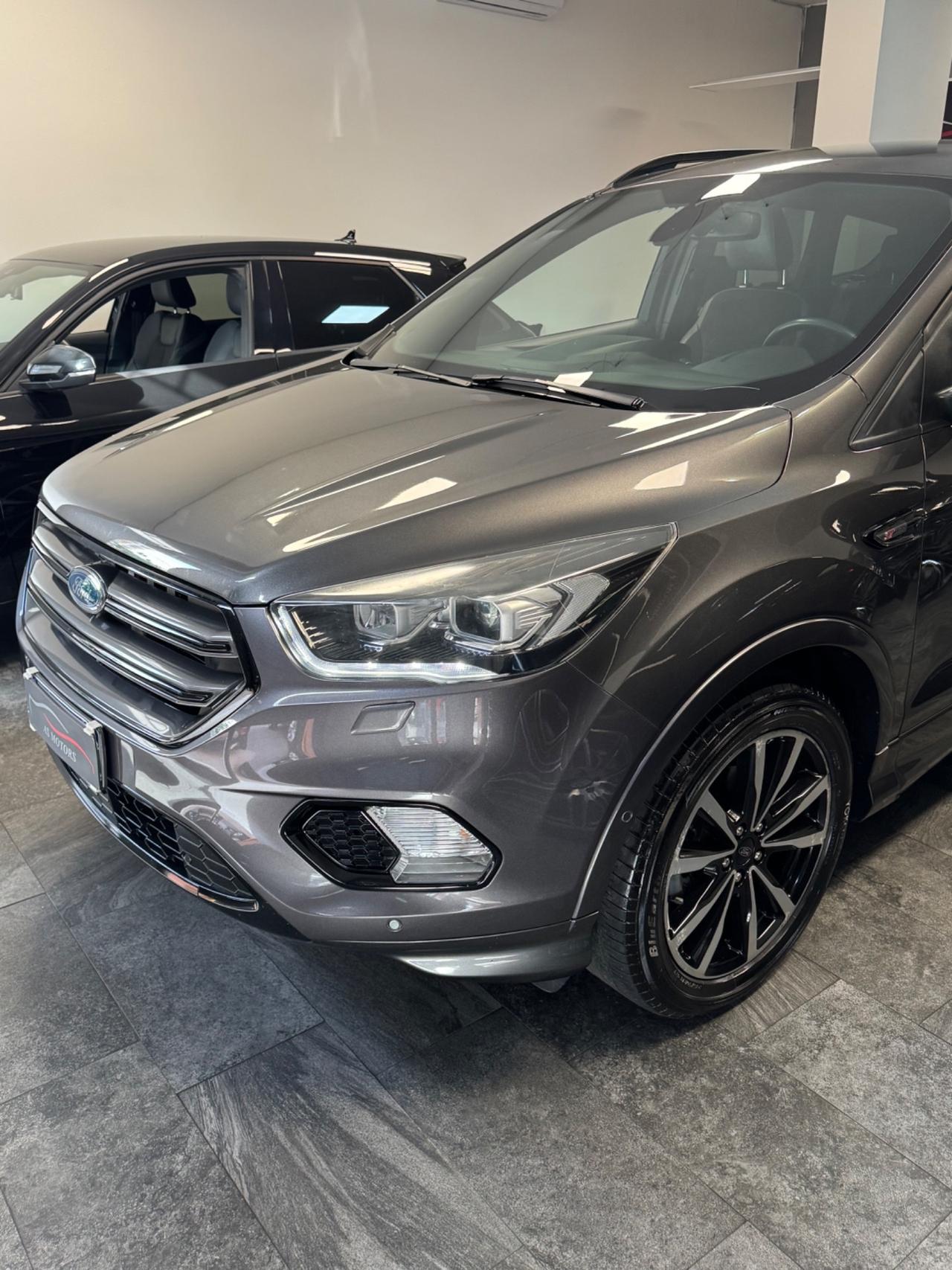 Ford Kuga 1.5 TDCI 120 CV ST-Line Finanziabile