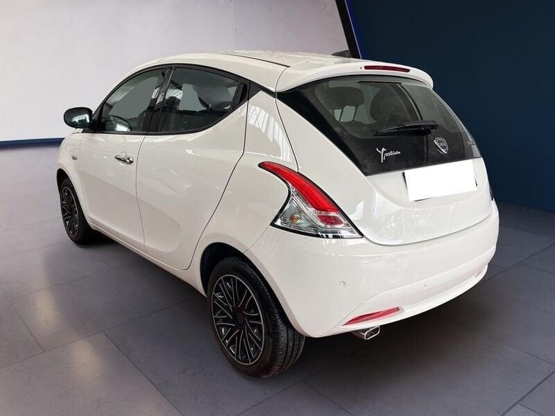 Lancia Ypsilon III 2021 1.0 hybrid Silver s&s 70cv