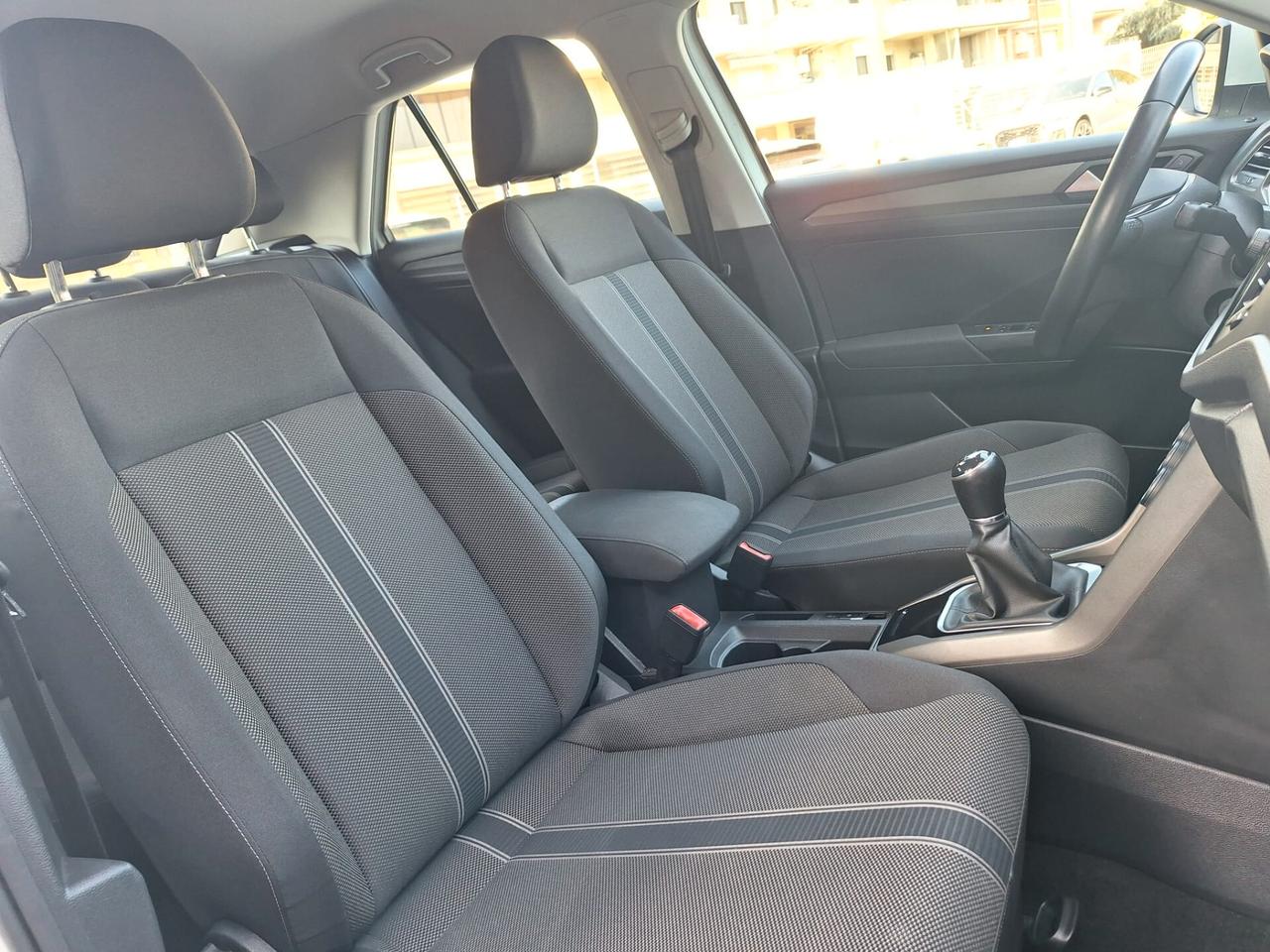 Volkswagen T-Roc 1.6 TDI SCR Business X NEOPATENTATI IVA ESPOSTA