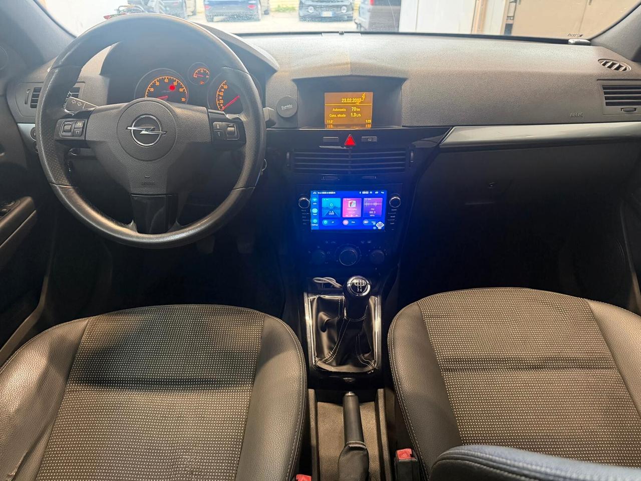 Opel Astra TwinTop 1.6 16V VVT Cosmo gpl