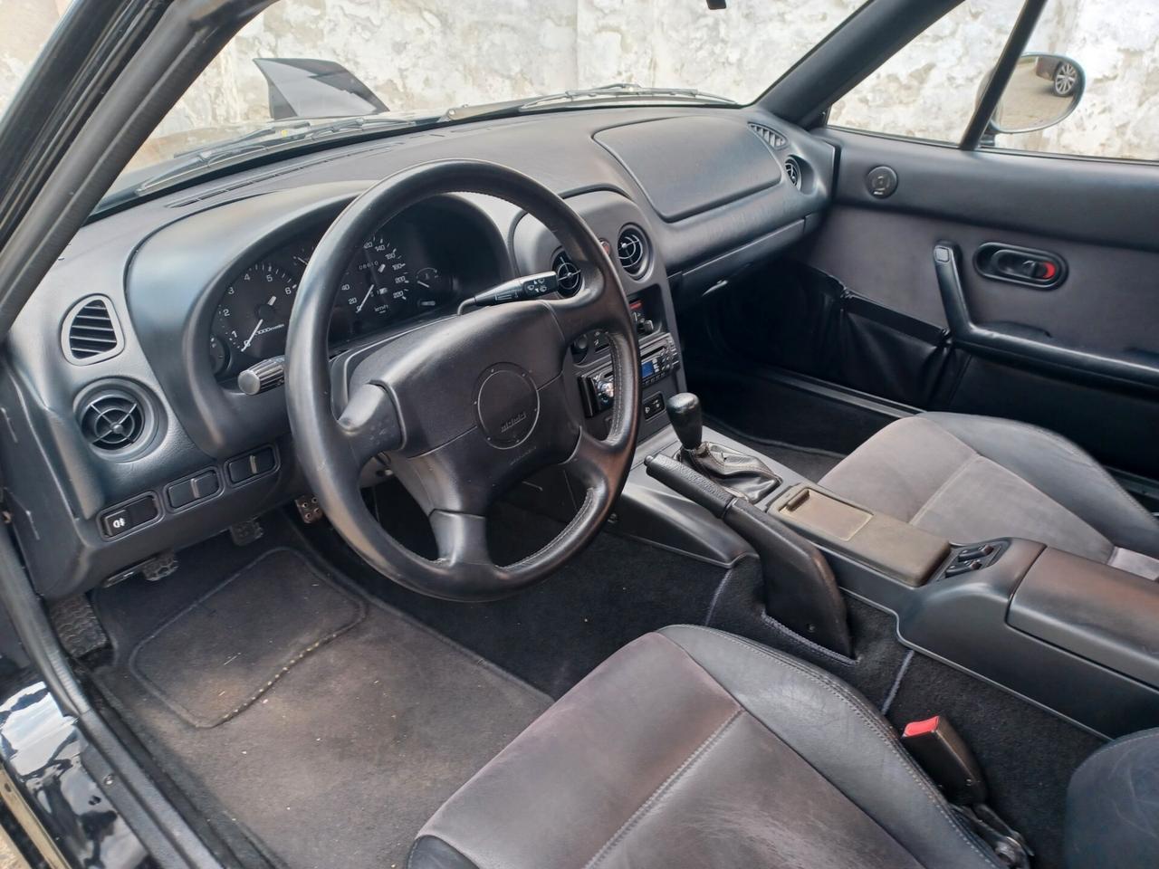 Mazda MX-5 NA1.6i 16V cat 108000 KM