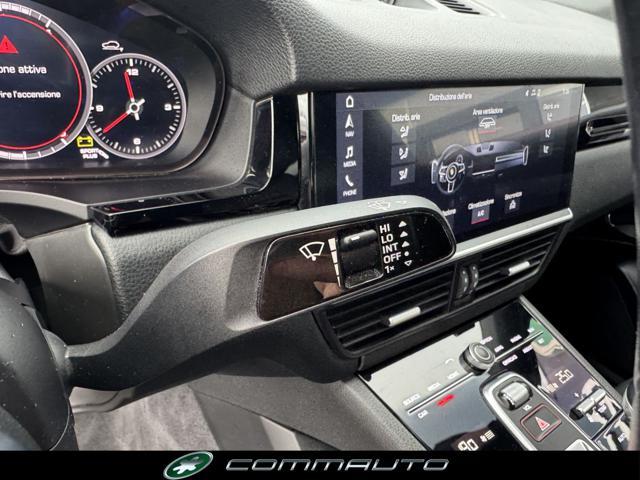 PORSCHE Cayenne Coupé 3.0 V6