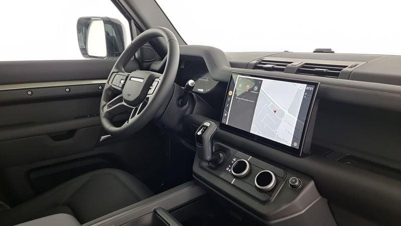 Land Rover Defender 110 3.0D I6 200 CV AWD Auto X-Dynamic SE