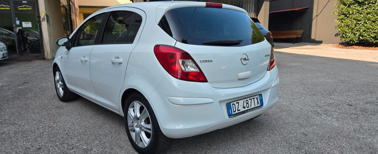 Opel Corsa 1.3 CDTI 75CV ecoFLEX 5 porte Cosmo