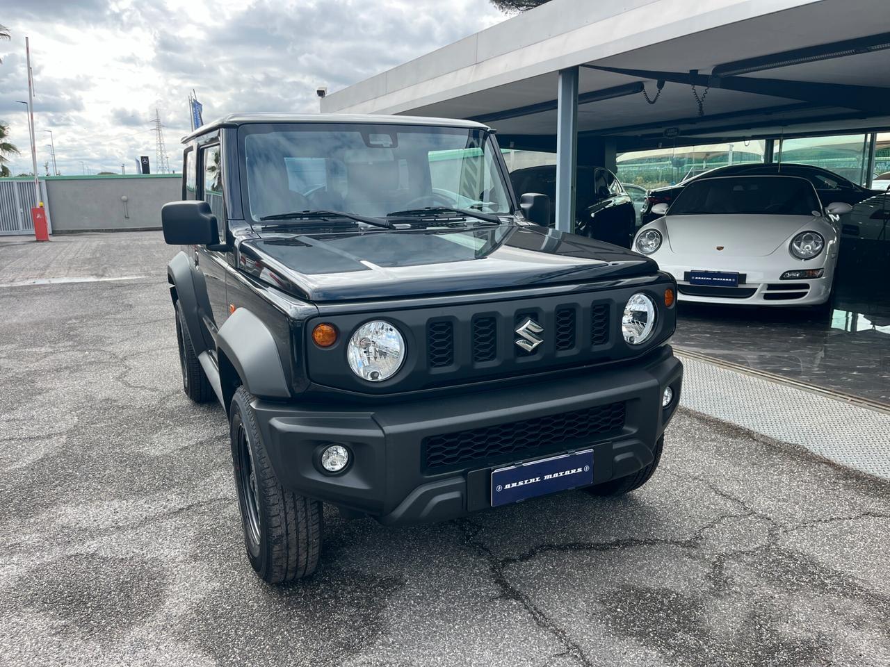 Suzuki Jimny 1.5 5MT Top