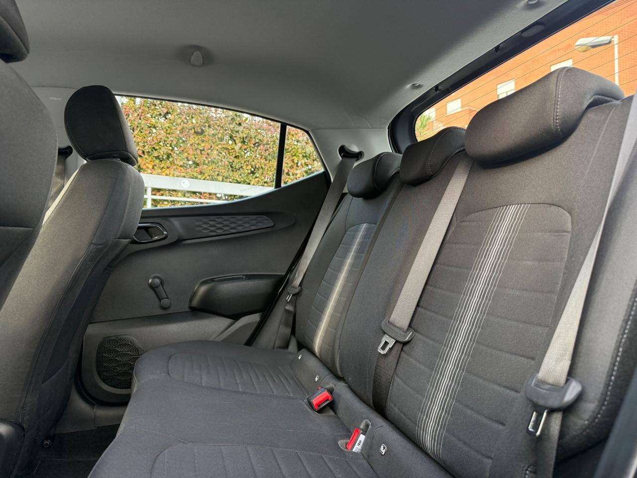 Hyundai i10 1.0 Tech GARANTITA PREZZO REALE