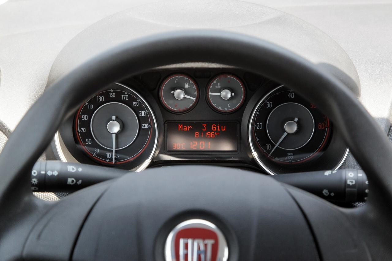 Fiat Punto 1.3 MJT II 75 CV 5 porte Street