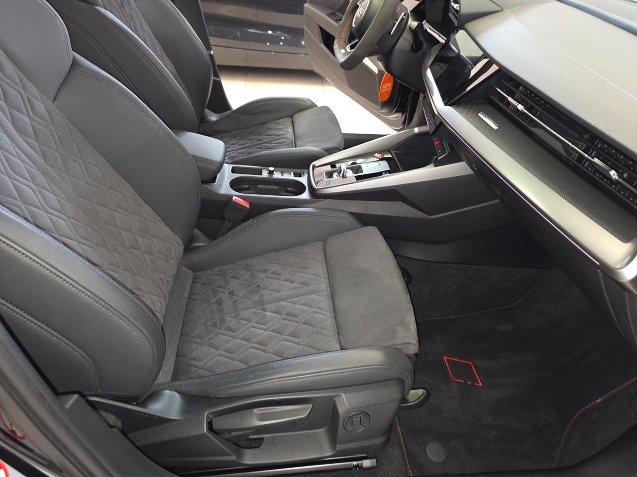 Audi A3 RS 3 Sedan TFSI quattro S tronic