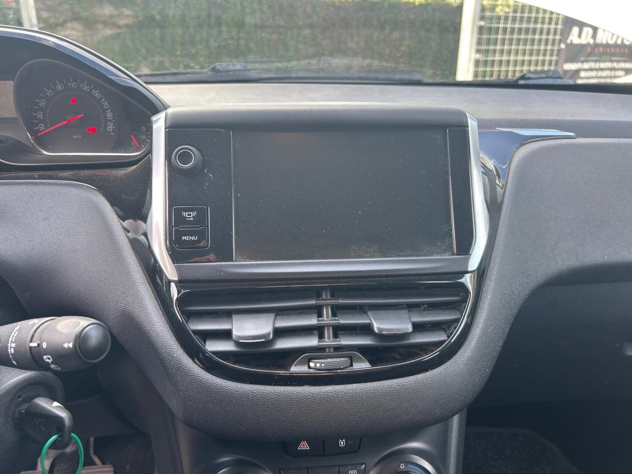 Peugeot 208 1.4 HDi 68 CV 5 porte Allure