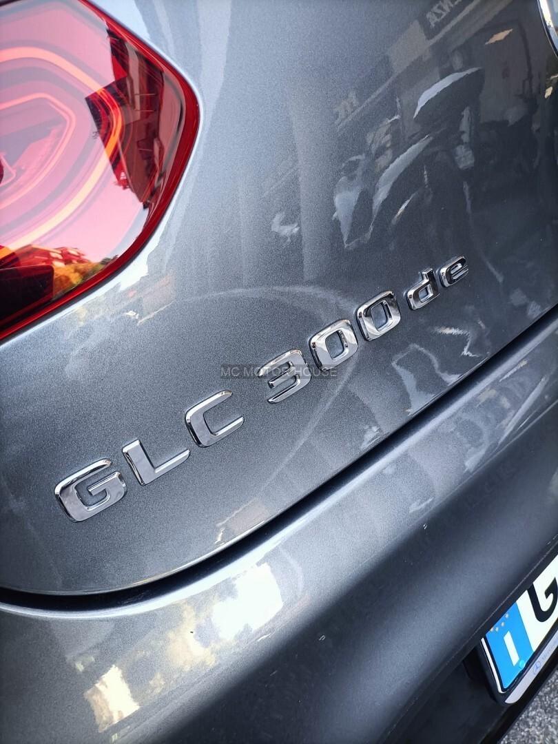 MERCEDES GLC 300 DE 4MATIC /All.AMG/ PERMUTE/ RATE