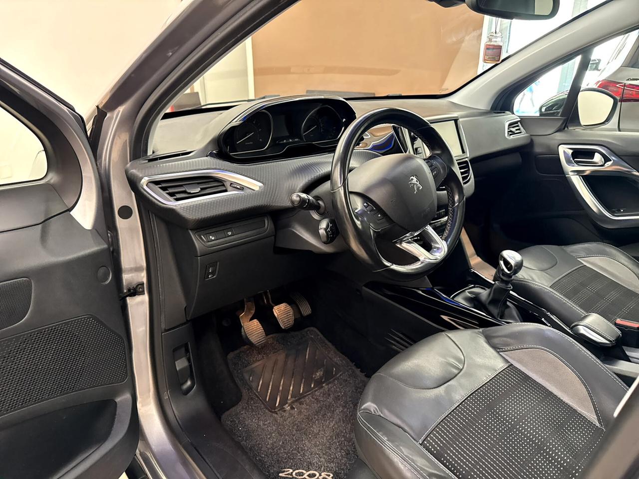 Peugeot 2008 BlueHDi 120 S&S Allure