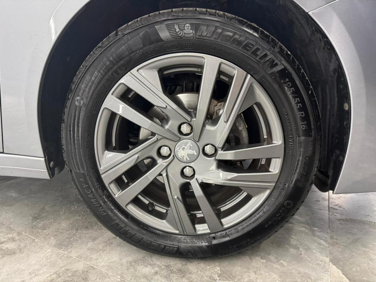 Peugeot 208 PureTech 75 Stop&Start 5 porte Allure Pack