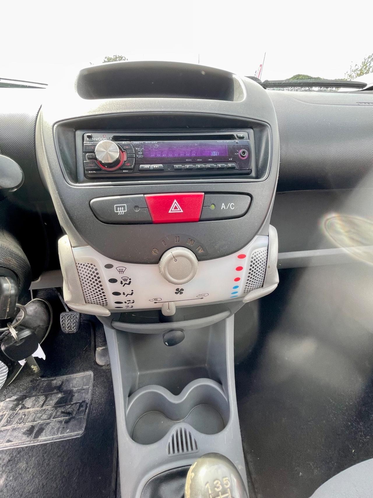 Peugeot 107 1.0 68CV 3p. Plaisir