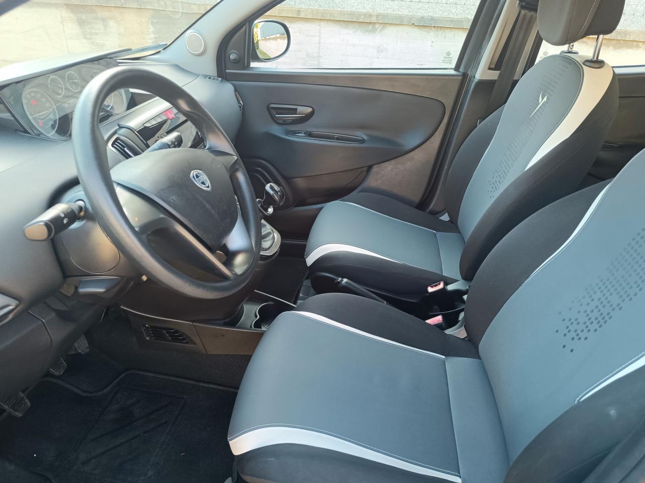 Lancia Ypsilon 1.2 5 porte GPL SOLO 129.000 KM