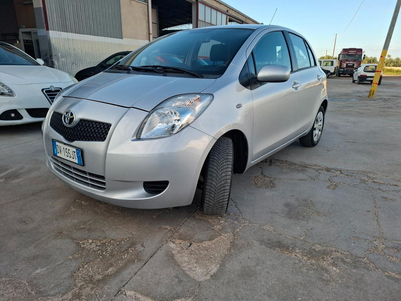 TOYOTA YARIS 1.0 BENZINA 5 PORTE - 2008