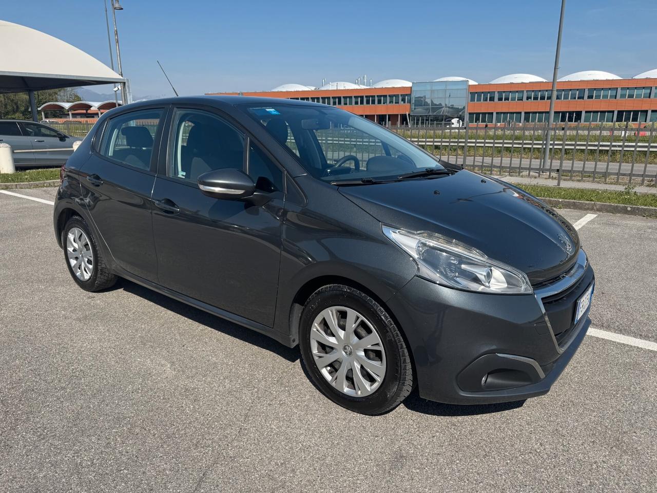 Peugeot 208 Active 1.4 HDI 68CV 5 porte