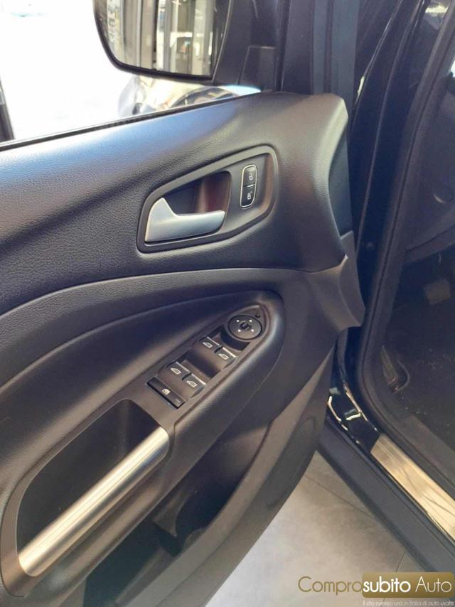 FORD Kuga 1.5 TDCI 120 CV Titanium ( Garanzia 12 Mesi)