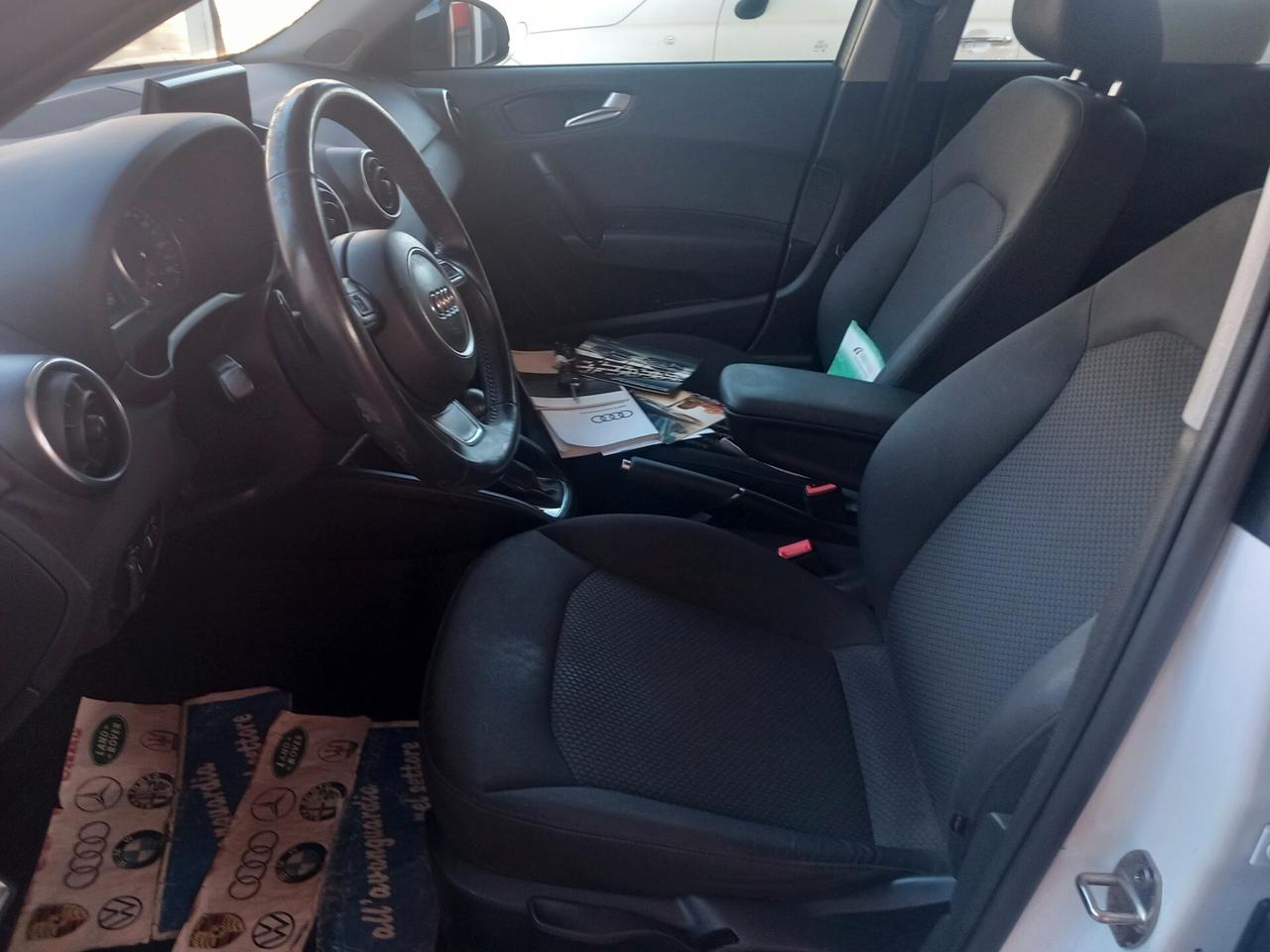 Audi A1 SPB 1.4 TDI S tronic F 1 CERCHIO 17 DISTRIBUZIONE NUOVA GARANZIA