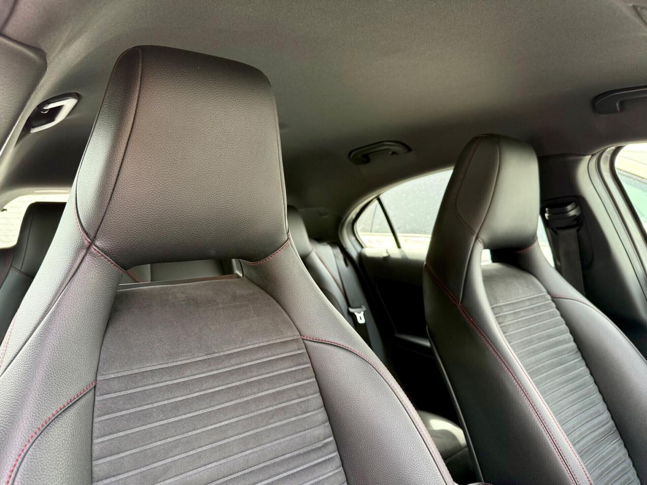 Mercedes-benz A 200 CDI Premium AMG,Xeno Led,interni in pelle e alcantara,ecc.