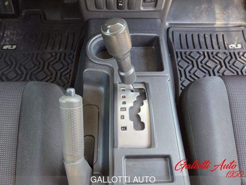 Toyota FJ Cruiser 4.0 benzina 239CV 2WD