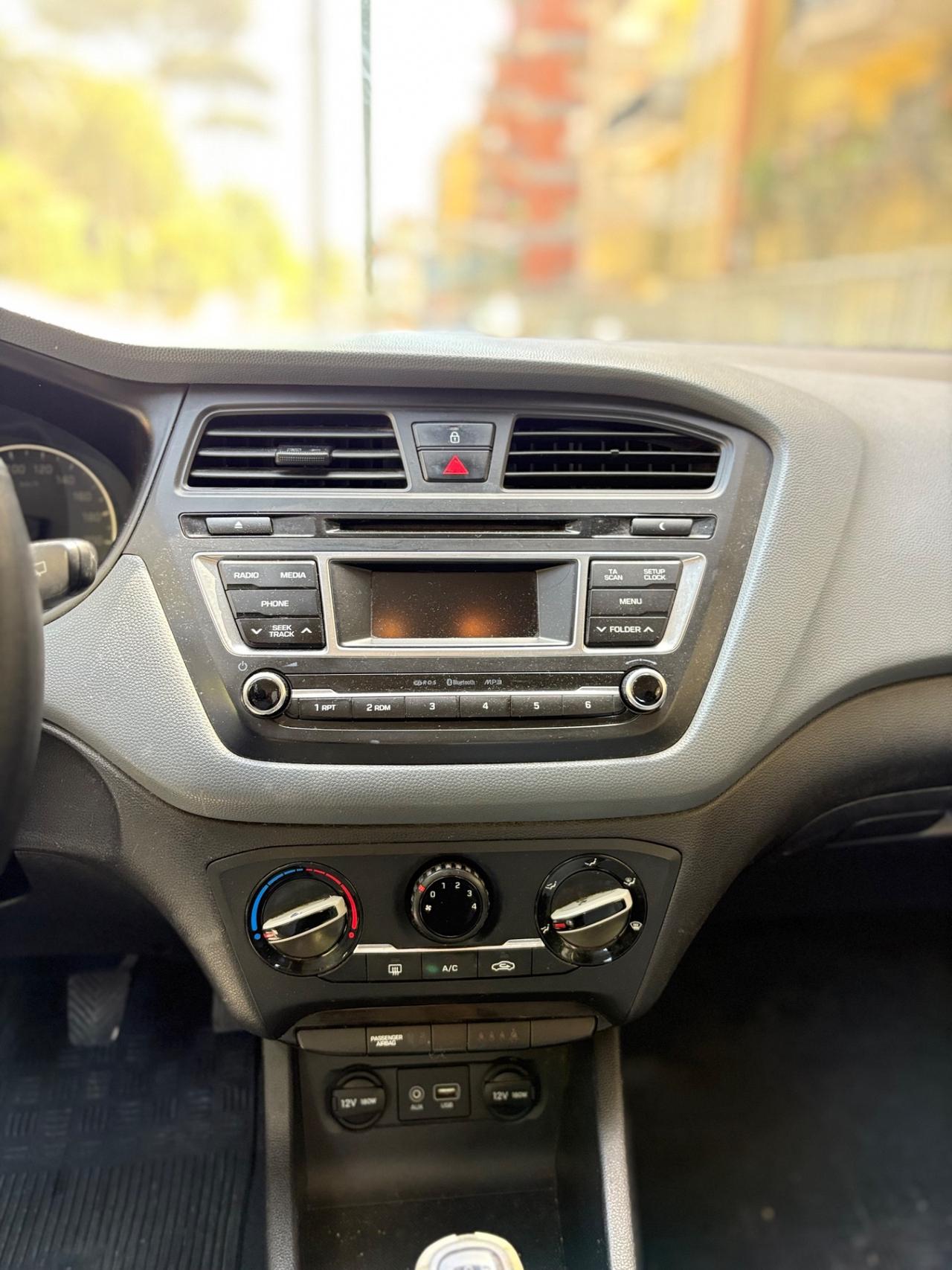 Hyundai i20 1.2cc Benzina GPL di Serie