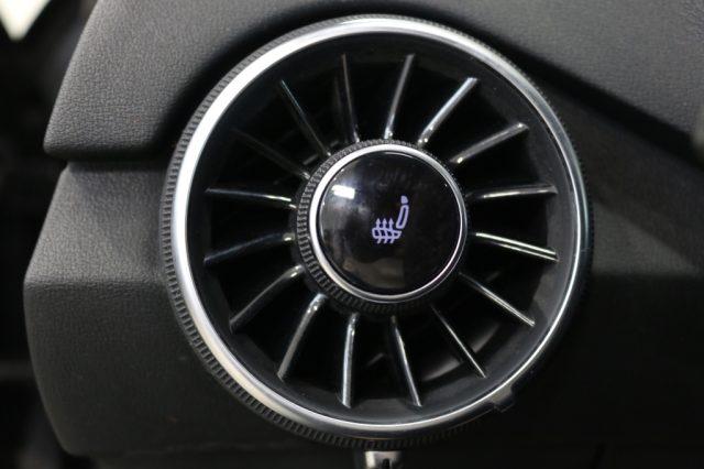 AUDI TT Coupé 2.0 TFSI quattro S tronic S line
