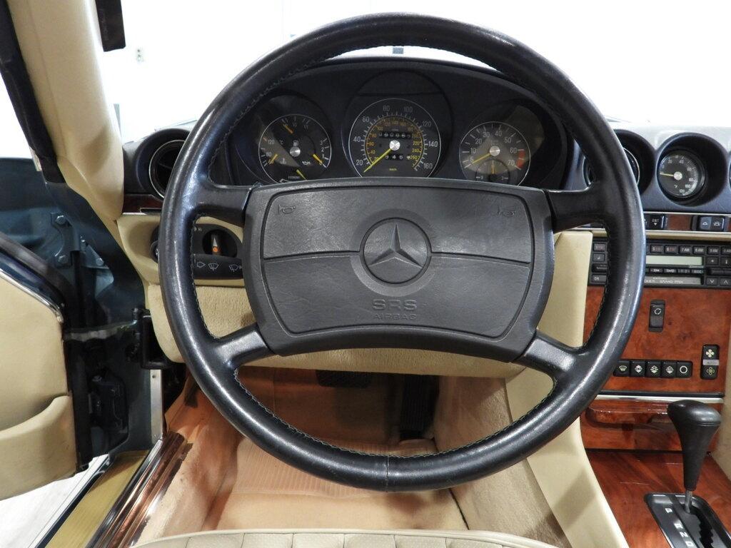 Mercedes SL Roadster 560 SL R107