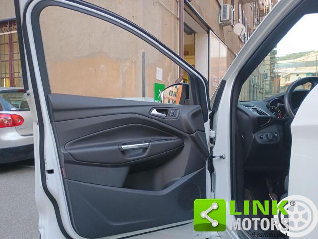 FORD Kuga 1.5 EcoBoost 120 CV S&S 2WD ST-Line