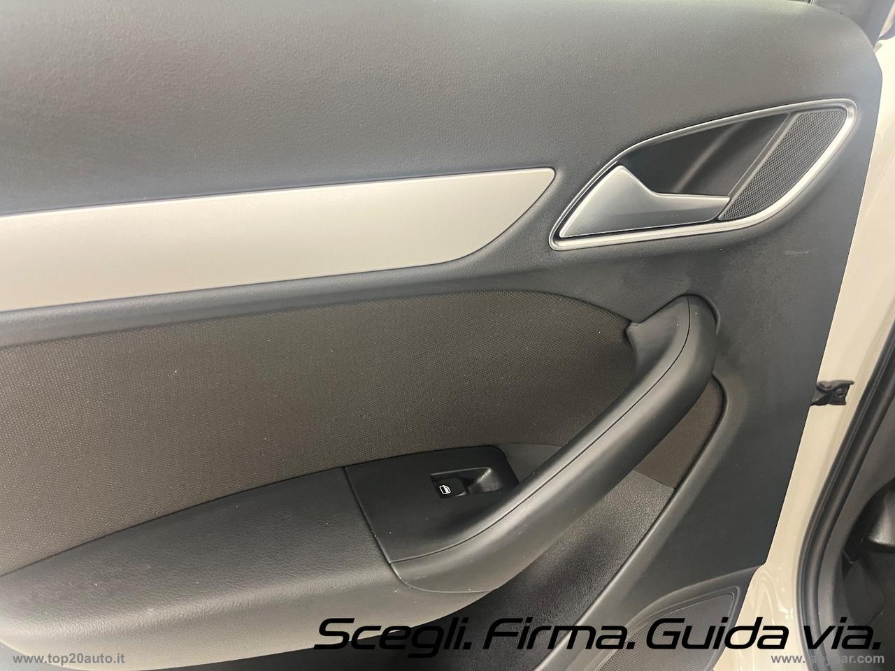 AUDI Q3 2.0 TDI 120CV EU6 Business