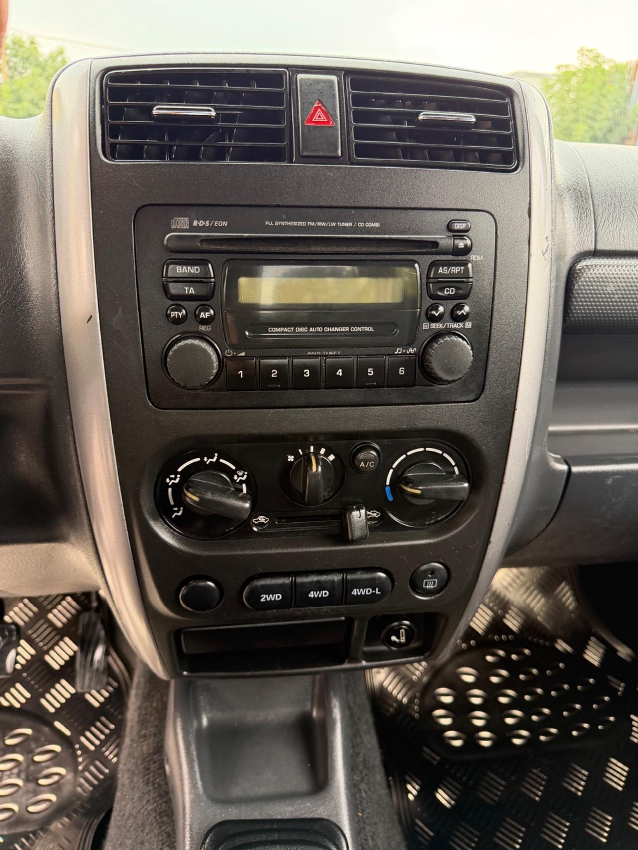 Suzuki Jimny 1.5 DDiS cat 4WD JLX Più