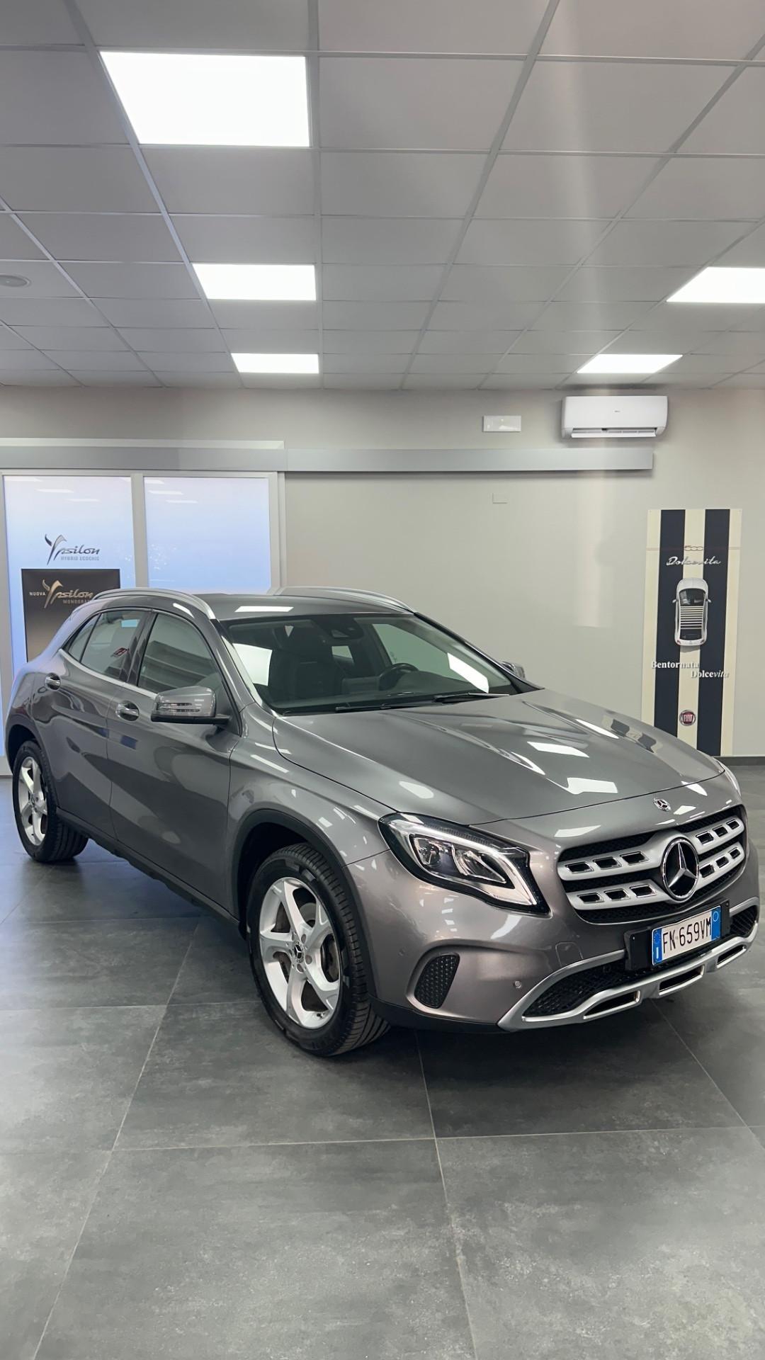 Mercedes-benz GLA 200 d Premium