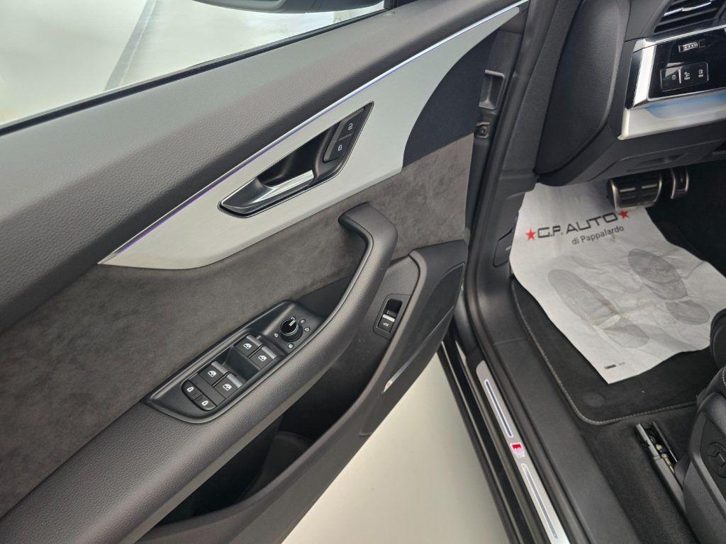 Audi Q8 50 TDI 286 CV quattro tiptronic Sport + Tetto