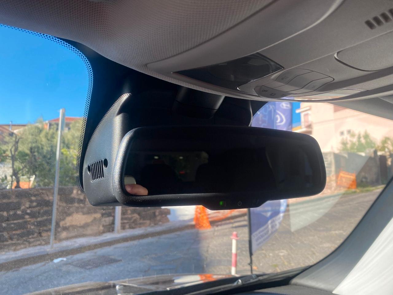 Jeep Renegade 1.3 T4 DDCT 150cv allestimento S total black