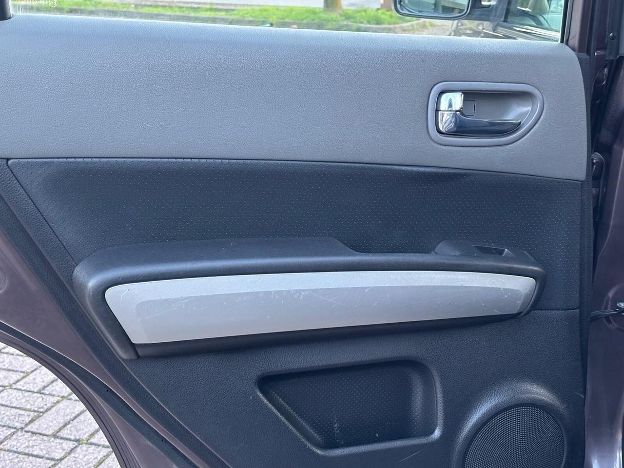 Nissan X-Trail 2.0 dCi 150CV LE Cel. 320 147 1147