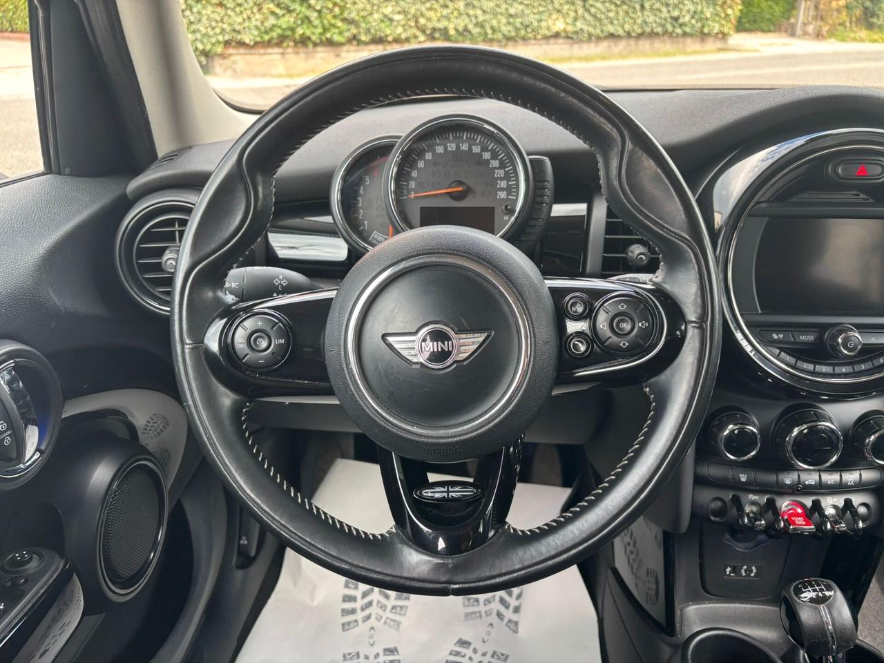 Mini 1.5 Cooper D Business XL