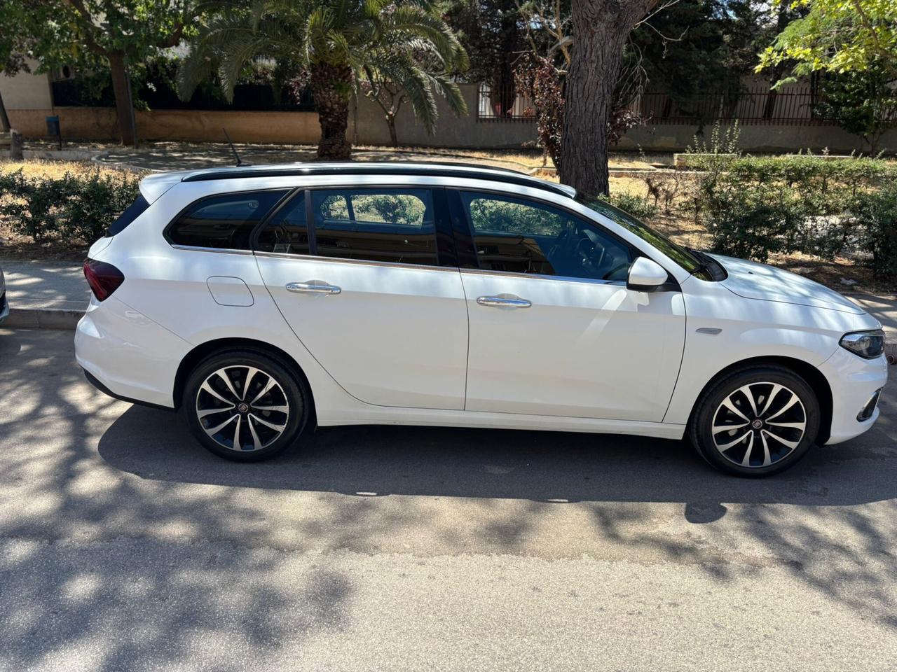 FIAT TIPO 1.6 MJET 120 CV S&S STATION WAGON LOUNGE