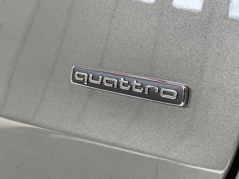 Audi A6 allroad 45 TDI 3.0 quattro S tronic Business Advanced
