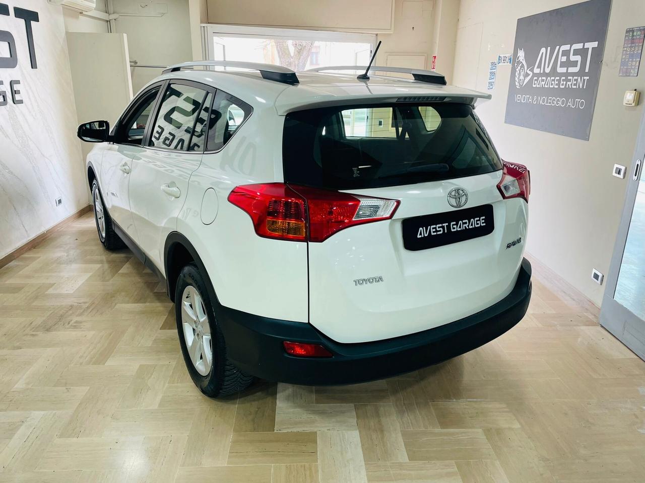 Toyota RAV 4 RAV4 2.0 D-4D 2WD