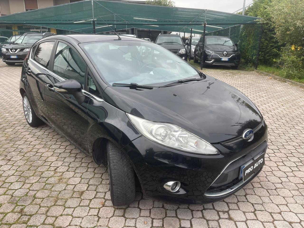 Ford Fiesta 1.4 5 porte Bz.- GPL Titanium