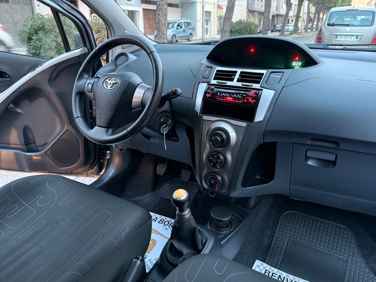 Toyota Yaris 1.0 5 Porte SOLI KM 103.000 - 2009