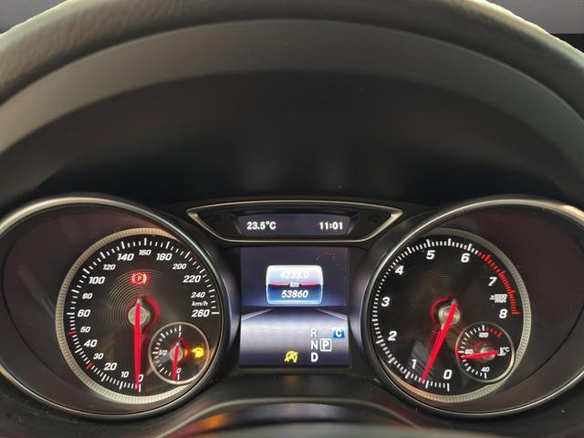 MERCEDES-BENZ GLA 200 Sport