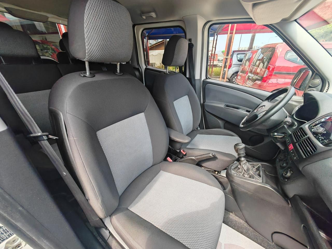 Fiat Doblo 1,6 diesel 02/2010 CV105 POSTI SETTE
