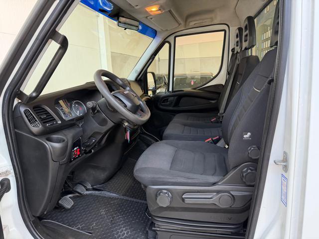 IVECO Daily 35C16H BTor3.0HPT PC-RGCabinato ribaltabile trilat